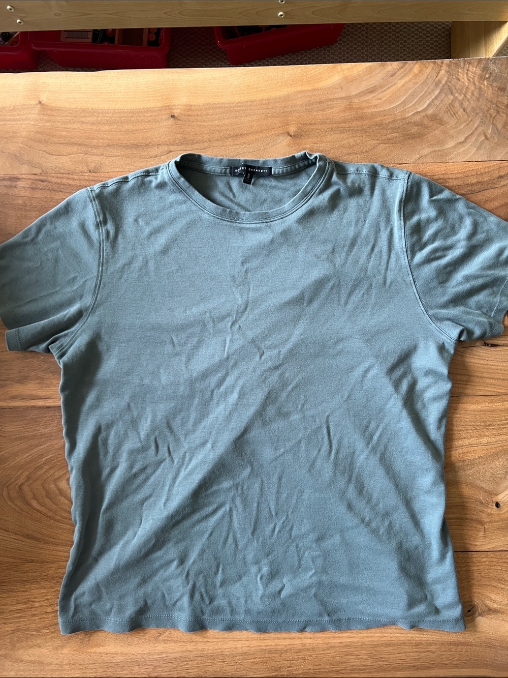 Robert Barakett Men’s Medium Sage Green Luxury T-Shirt Soft Crew Neck